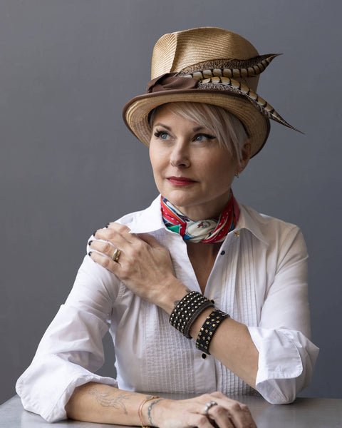 Evelyn - Top Hat