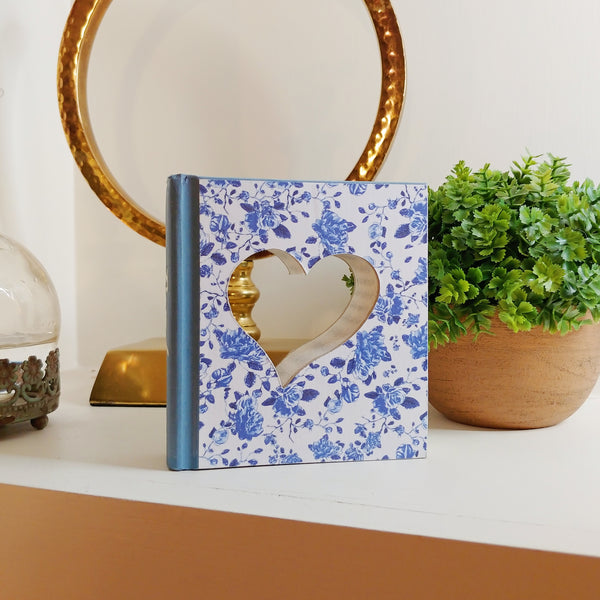 Mini Cutout Book - Heart