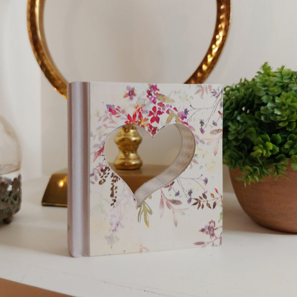 Mini Cutout Book - Heart