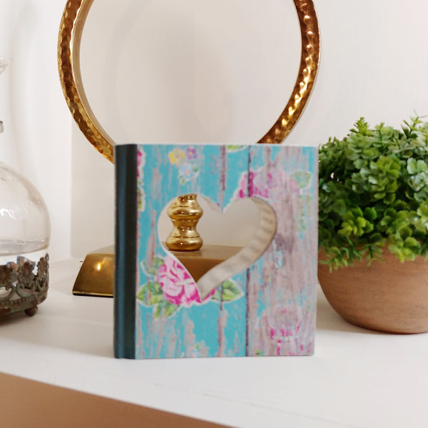 Mini Cutout Book - Heart