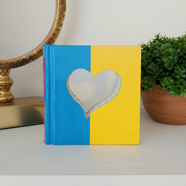 Mini Cutout Book - Heart