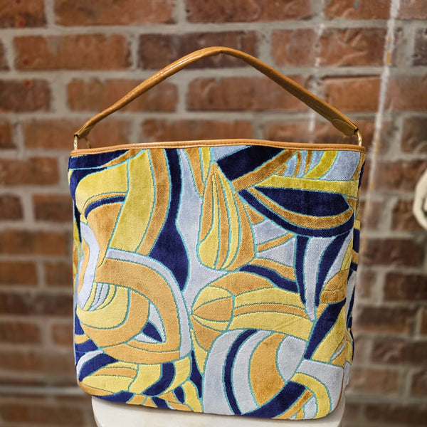 Olivia Handbag - Seventy Swirl