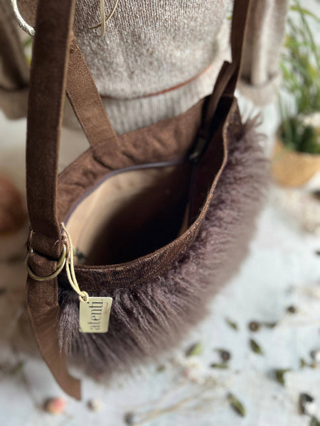 Cafe Lllama Haversack Handbag