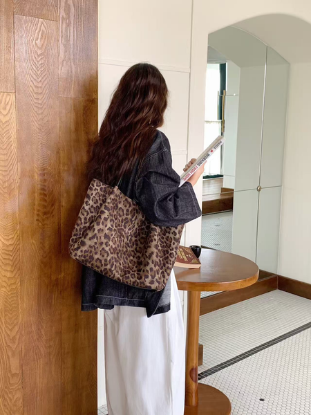 Leo Suede-Like Microfiber Tote