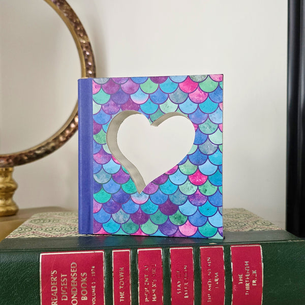 Mini Cutout Book - Heart