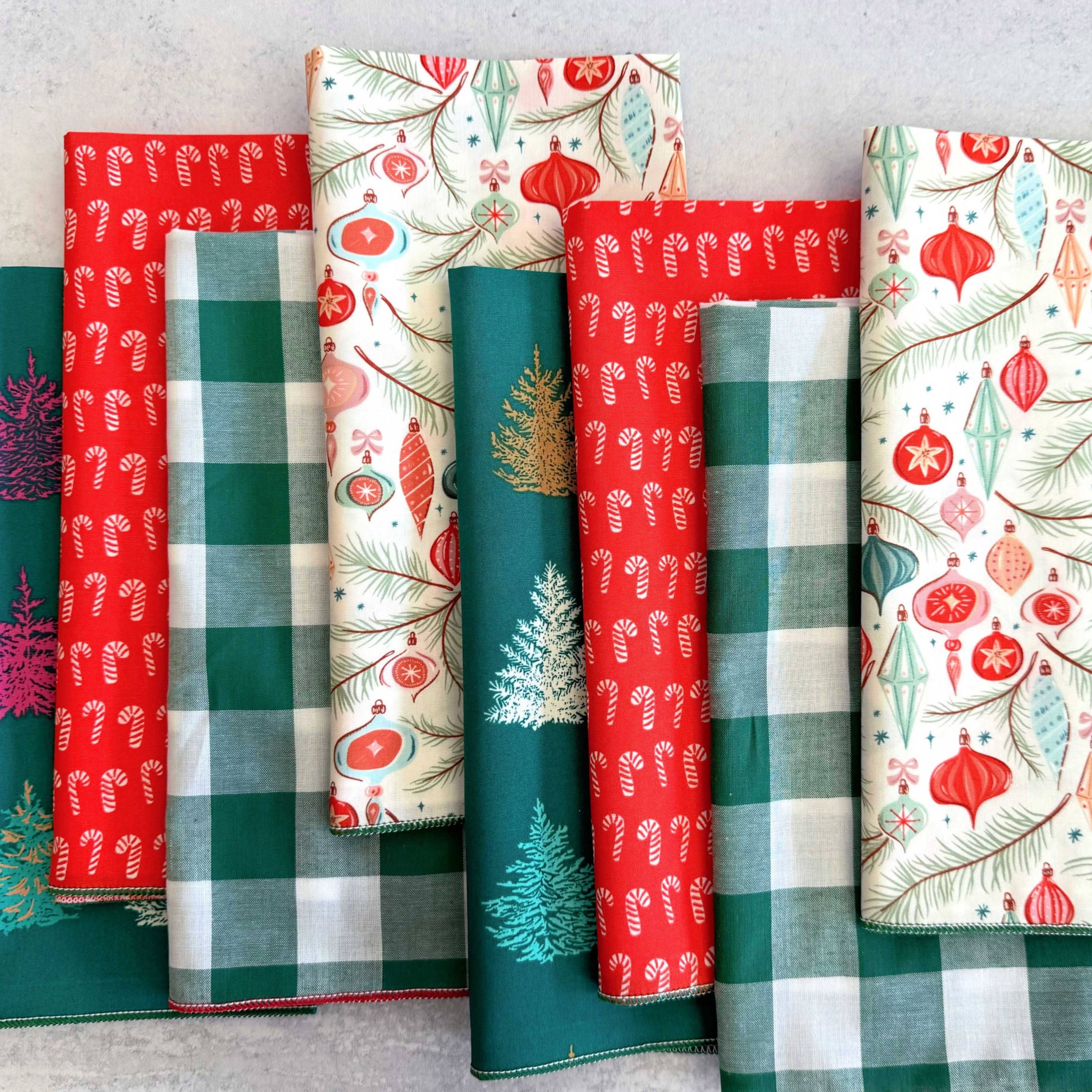 Deck the Halls Cloth Napkins - Set of 4