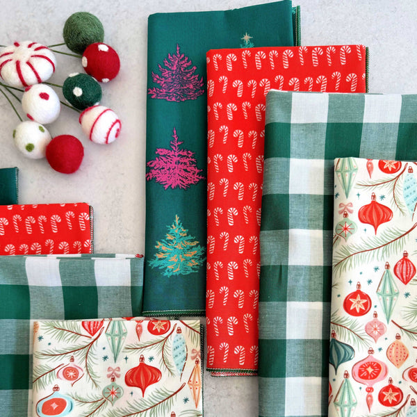 Deck the Halls Cloth Napkins - Set of 4